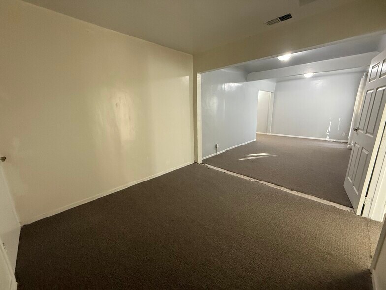 More Photos Of 107 W Fairview Blvd, Inglewood Medical For Lease