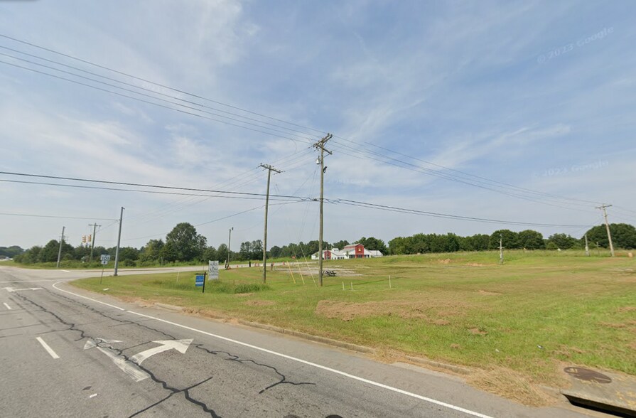 More Photos Of 3491 Hwy 417, Woodruff Land For Lease