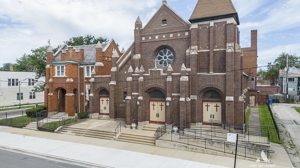 More Photos Of 700 E 91st St, Chicago Religious Facility For Sale