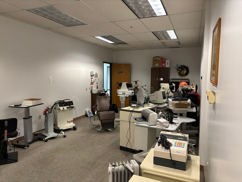 More Photos Of 1500 Lafayette Ave, Moundsville Medical For Lease