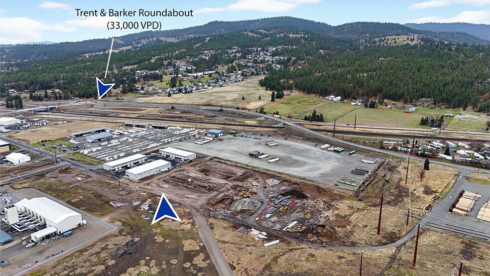 More Photos Of 4524 N Barker Rd, Spokane Valley Showroom For Lease