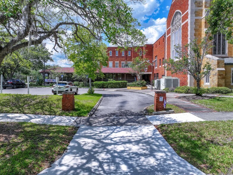 More Photos Of 1100 Stockton St, Jacksonville Religious Facility For Lease
