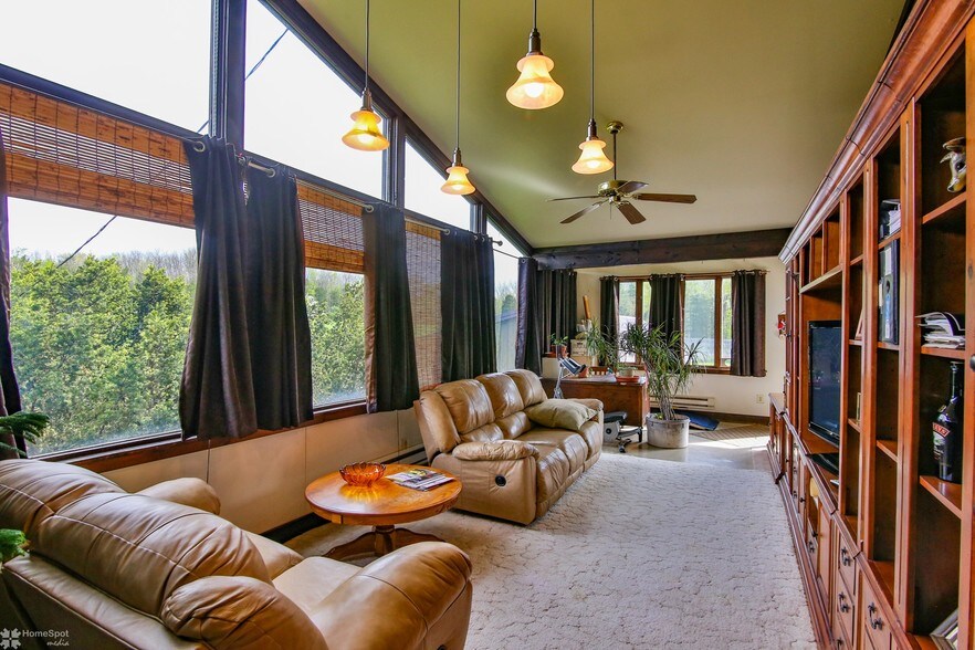 More Photos Of 2071 Baus Rd, East Greenville Sports And Entertainment For Sale