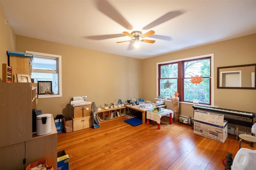 More Photos Of 4355 Granville St, Vancouver Schools For Sale