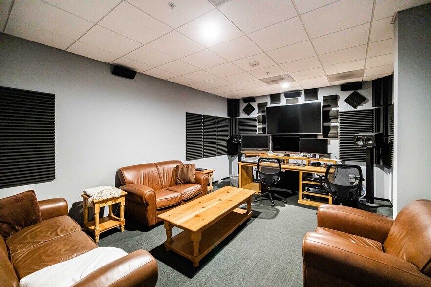 More Photos Of 2221 Rosecrans Ave, El Segundo Office For Lease