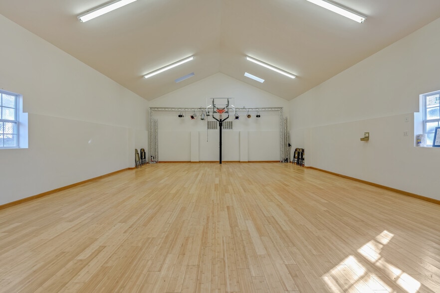 More Photos Of , Marietta Unknown For Sale