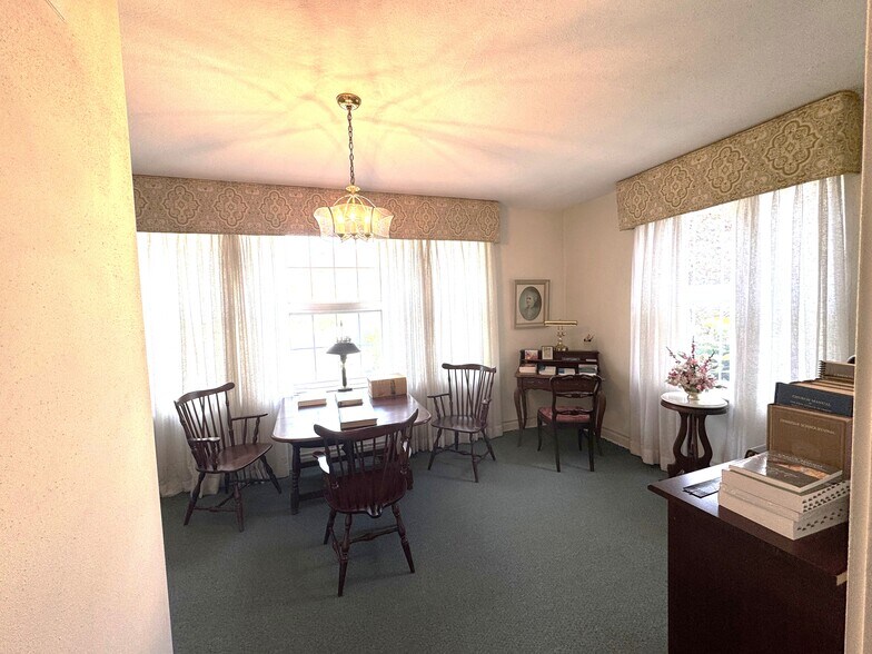 More Photos Of 900 W Market St, Lima Specialty For Sale