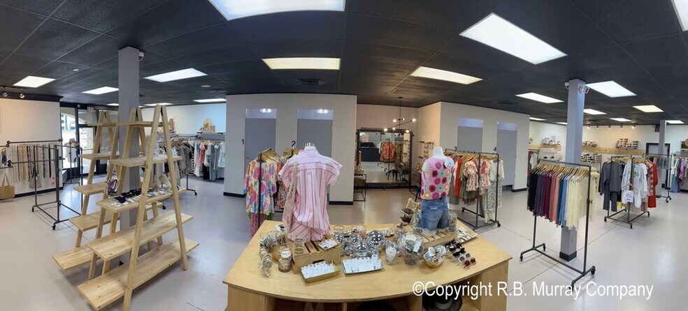 More Photos Of 1324-1326 E. Battlefield, Springfield General Retail For Lease