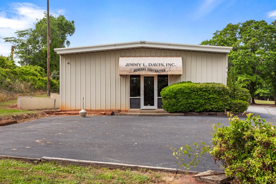 More Photos Of 245 Welpine Rd, Pendleton Warehouse For Lease