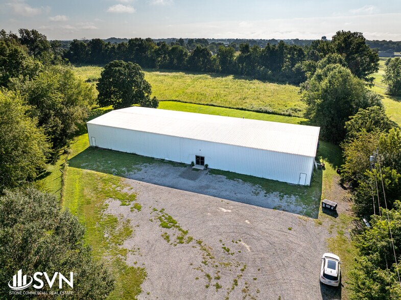 More Photos Of 106 Meigs Ln, Junction City Light Distribution For Sale