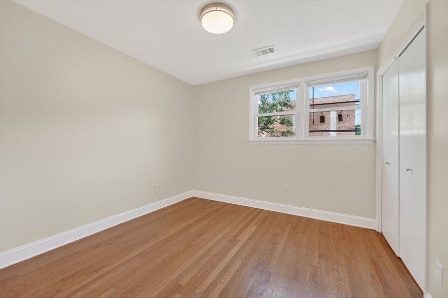 More Photos Of 7205 Livingston Rd, Oxon Hill Office Residential For Sale