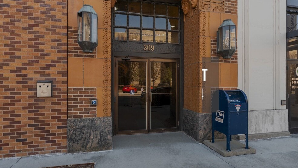 Primary Photo Of 301-309 W Washington St, Indianapolis Office For Lease