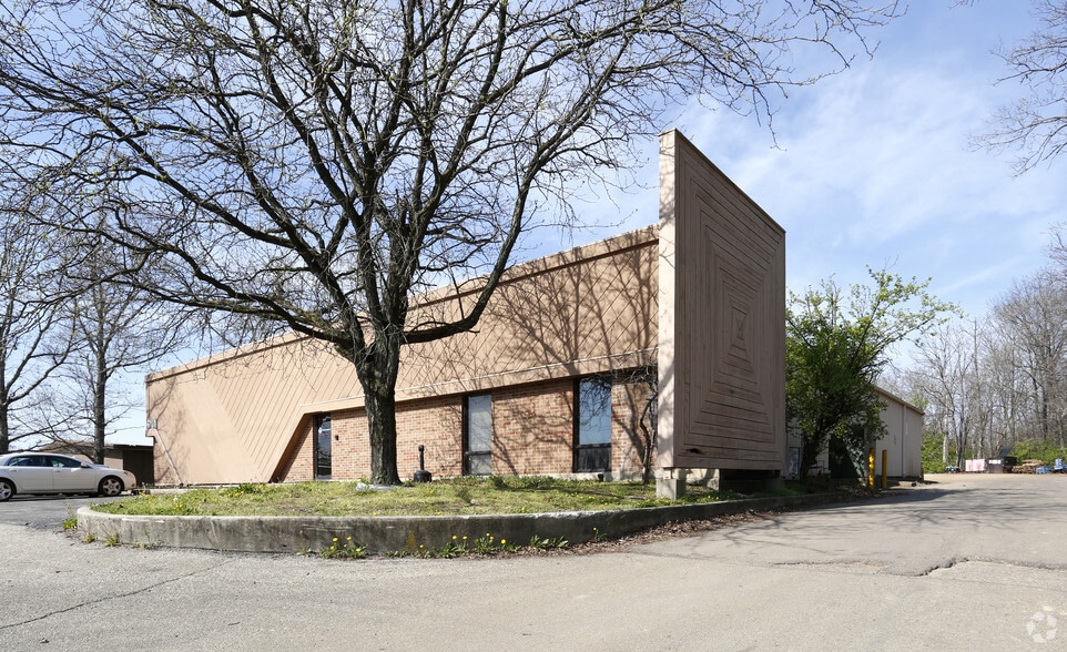 More Photos Of 6101 Webster St, Dayton Warehouse For Lease