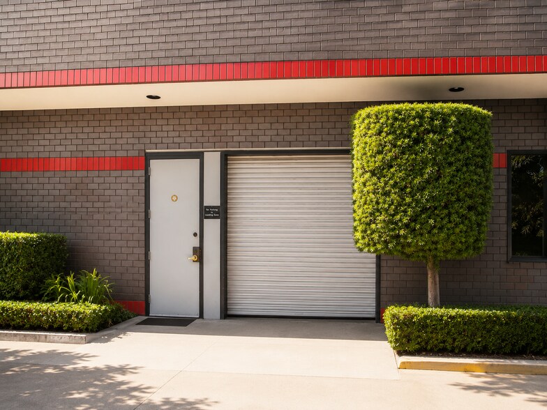 More Photos Of 870 Vine St, Los Angeles Office For Sale