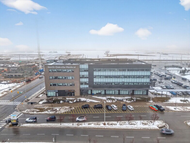 More Photos Of 3075 Hospital Gate, Oakville Medical For Lease