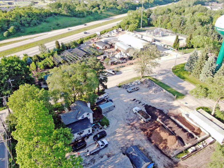 More Photos Of N47W30815 Hill St, Hartland Garden Center For Sale