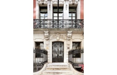 More Photos Of 2 E 82nd St, New York Schools For Sale