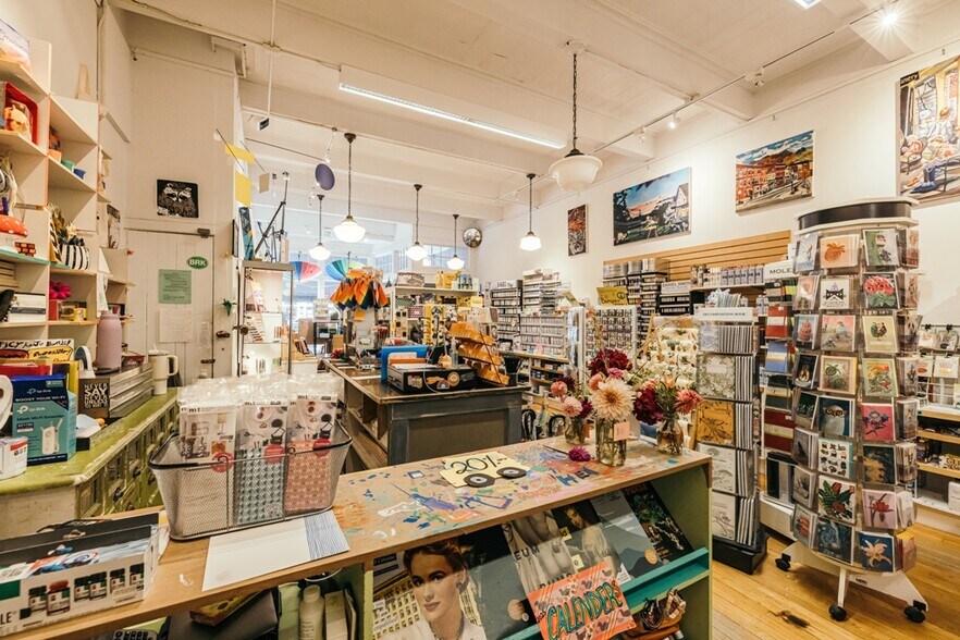 More Photos Of 38 Railroad St, Great Barrington Storefront For Lease