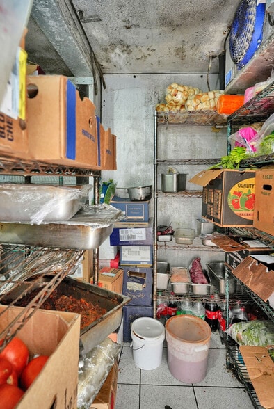 More Photos Of 3800 SW 8th St, Coral Gables Restaurant For Sale