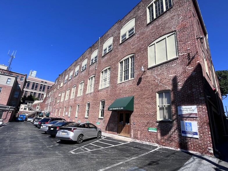More Photos Of 53 N Duke St, Lancaster Office Residential For Lease