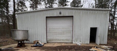 More Photos Of 302 Huntsman Way, Longview Manufacturing For Sale