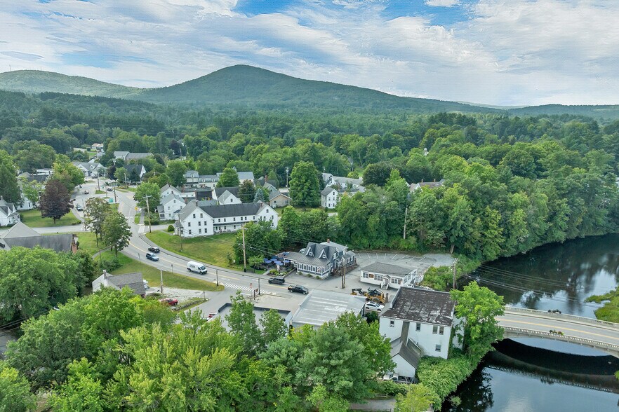 More Photos Of 40 Main St, Goffstown Restaurant For Sale