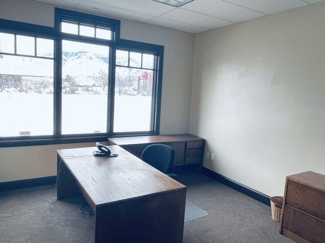 More Photos Of 623 E Fort Union Blvd, Midvale Medical For Sale