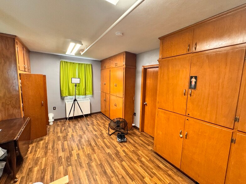 More Photos Of 618 Roswell NW Rd, Carrollton Healthcare For Sale