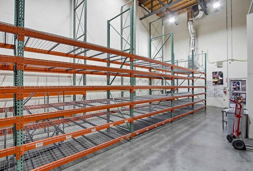 More Photos Of 1568 Lancaster Point Way, San Diego Flex For Sale