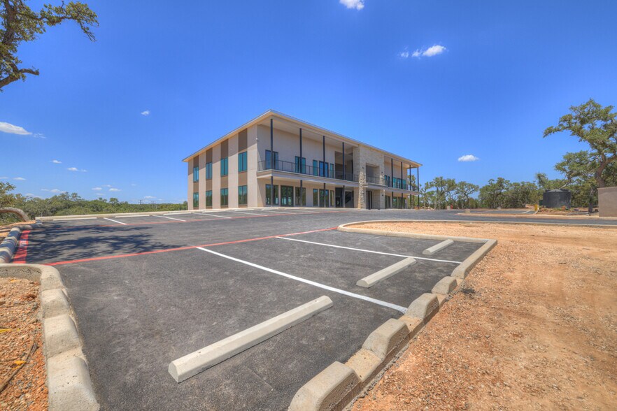 More Photos Of 1878 Herbelin Rd, New Braunfels Office For Sale