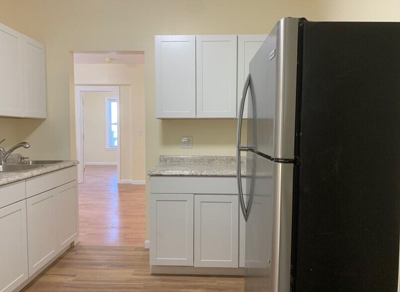 More Photos Of 227 Hillside Ave, Waterbury Apartments For Sale