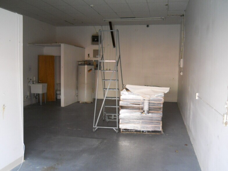 More Photos Of 355 W Main St, Norristown Office For Lease