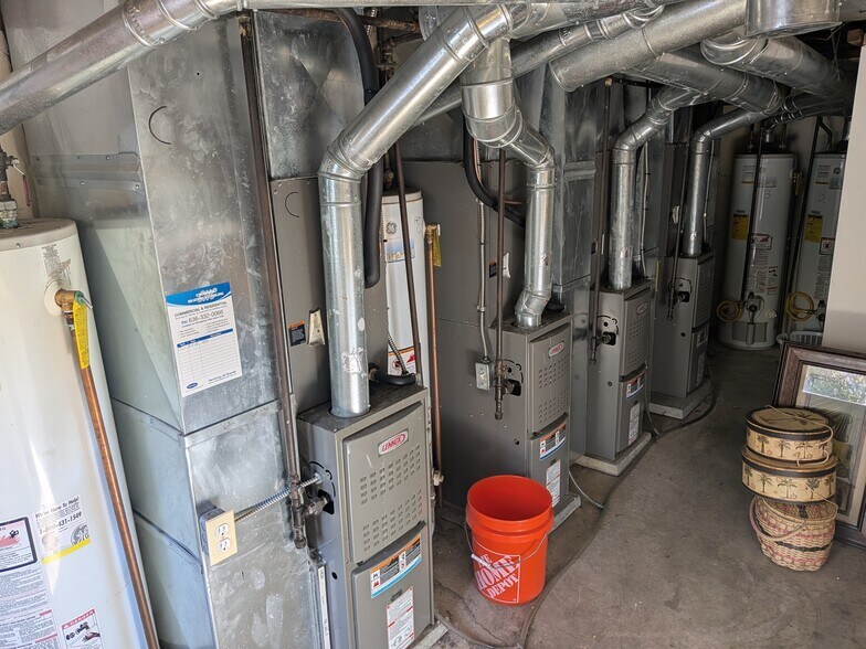 More Photos Of 9546 Hyde Park Dr, Affton Apartments For Sale