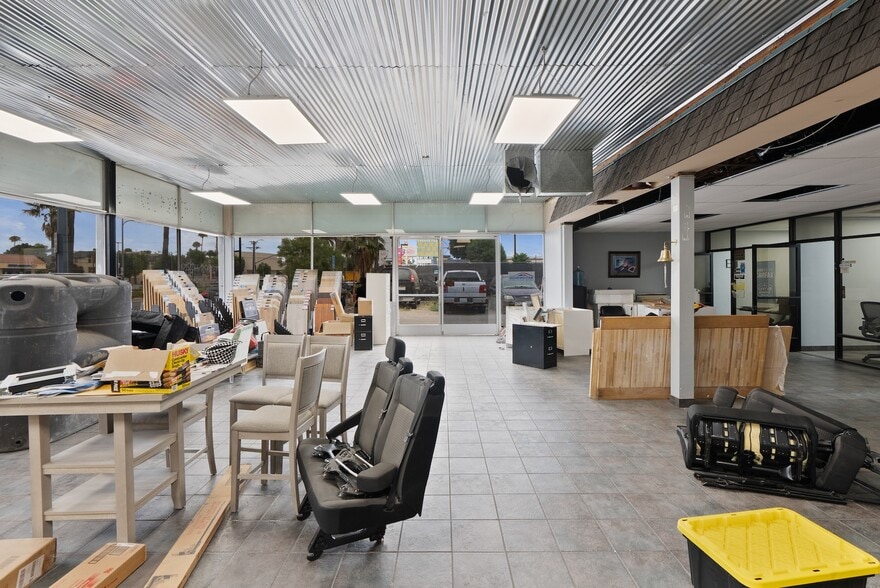 More Photos Of , Canoga Park General Retail For Sale