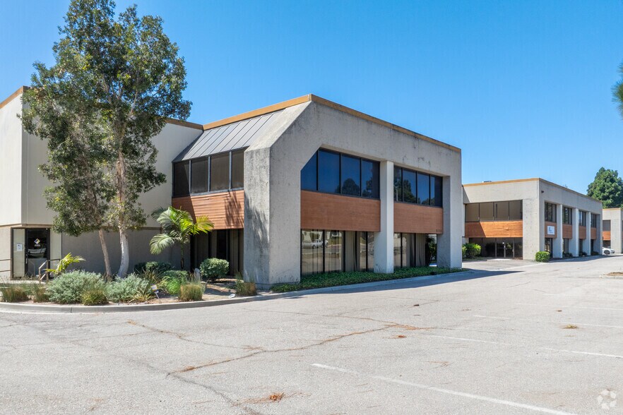 Primary Photo Of 5120-5126 Ralston St, Ventura Manufacturing For Lease