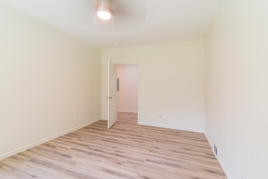 More Photos Of 506 E Marion St, Shelby Apartments For Sale