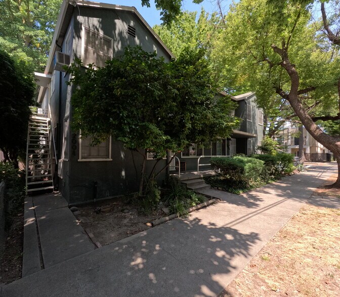 More Photos Of 2000 6th St, Sacramento Apartments For Sale