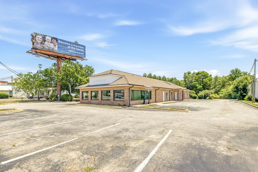 More Photos Of 3073 Gulf Breeze Pky, Gulf Breeze Fast Food For Sale
