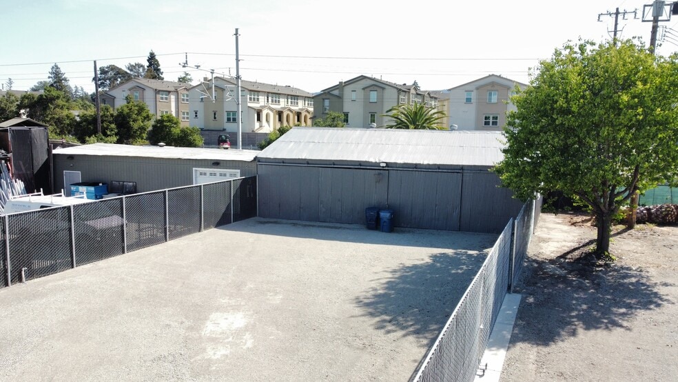 More Photos Of 923-927 Arguello St, Redwood City Flex For Lease