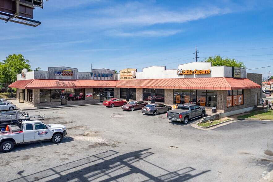 More Photos Of 2628 Montpelier Ave, Macon General Retail For Lease