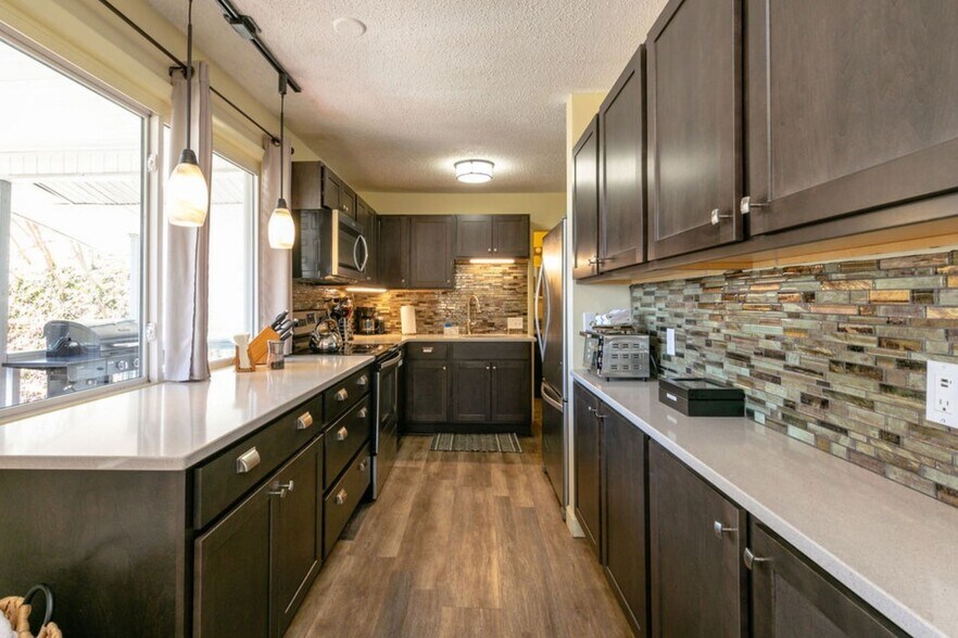 More Photos Of 7 N Delano Rd, Asheville Apartments For Sale