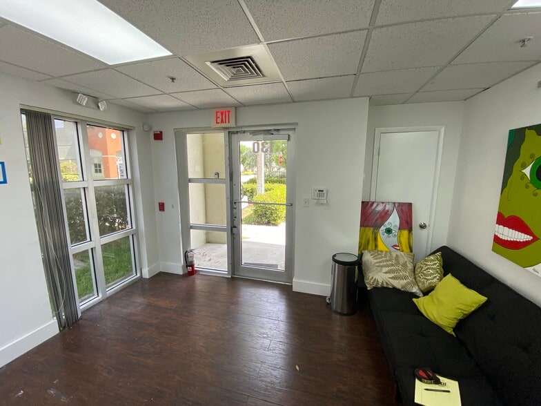 More Photos Of 2051 NW 112th Ave, Doral Showroom For Sale