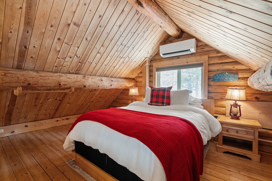 More Photos Of 1845 Hodgson Rd, Whitefish Hotel For Sale