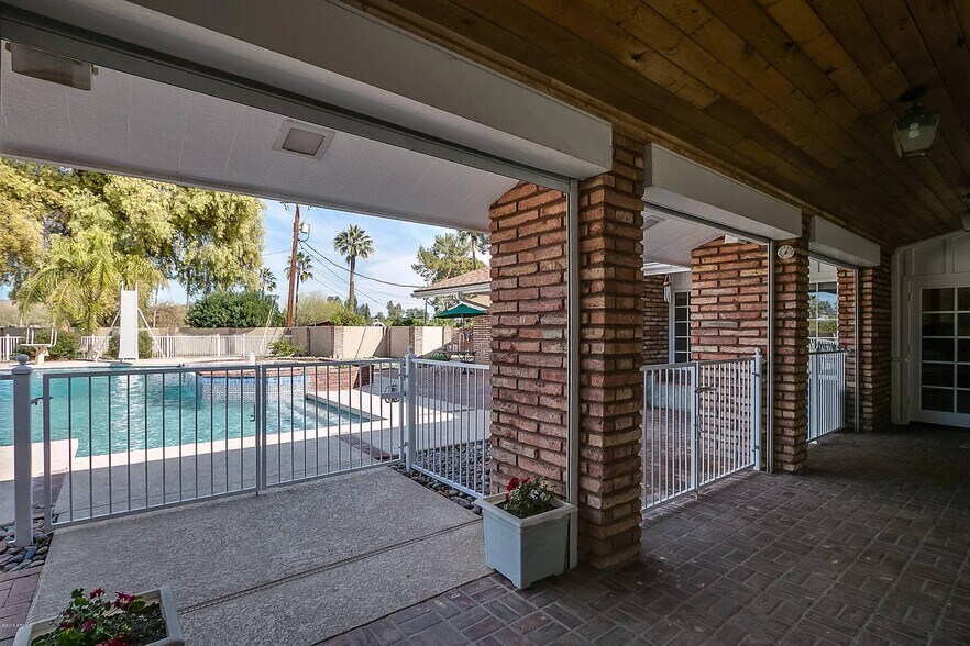 More Photos Of 1625 N Cherry Cir, Mesa Healthcare For Sale