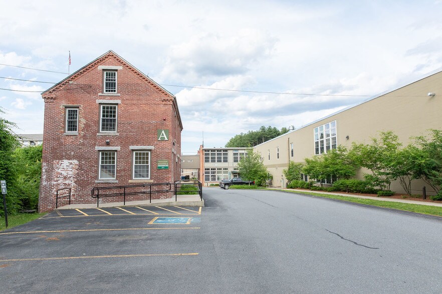 2 Shaker Rd, Shirley, MA 01464 Industrial For Lease