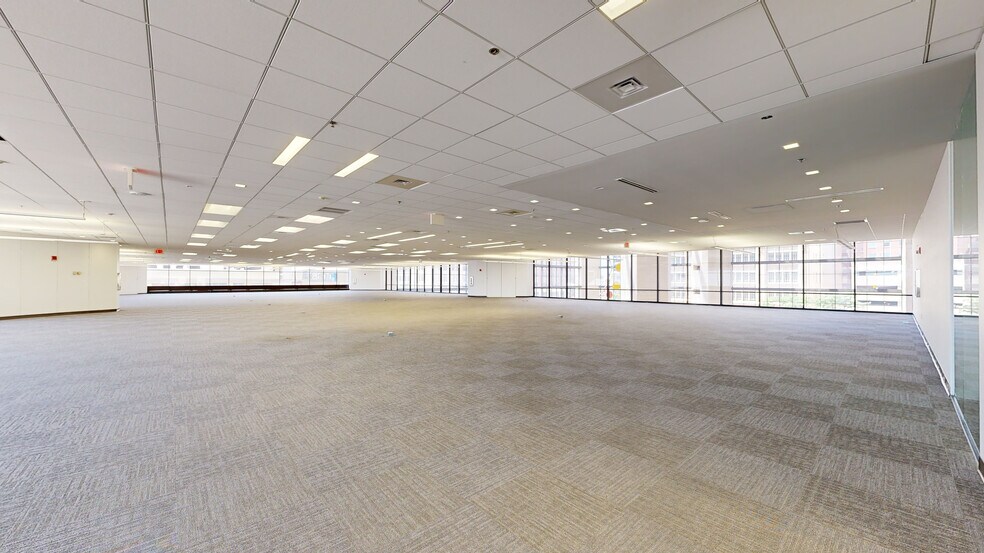 More Photos Of 100 N Broadway St, Wichita Office For Lease