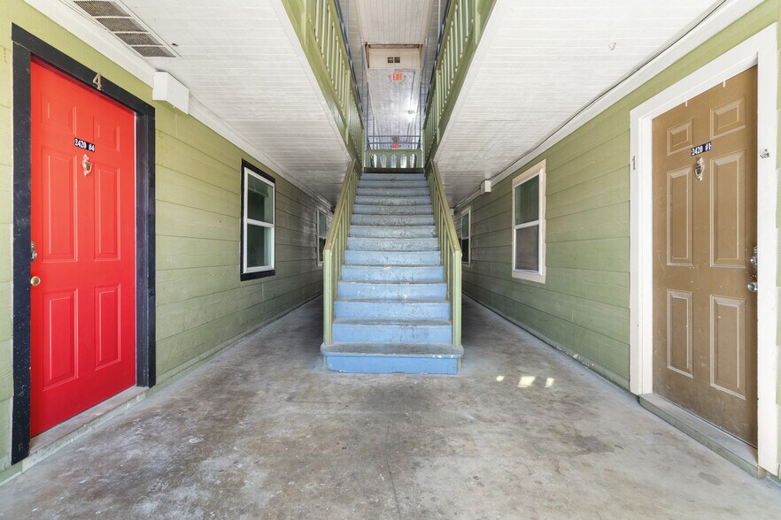 More Photos Of 2404 Louise St, Denton Multifamily For Sale