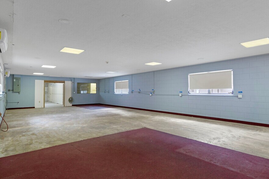 More Photos Of 377 Highway 40 W, Inglis Flex For Sale