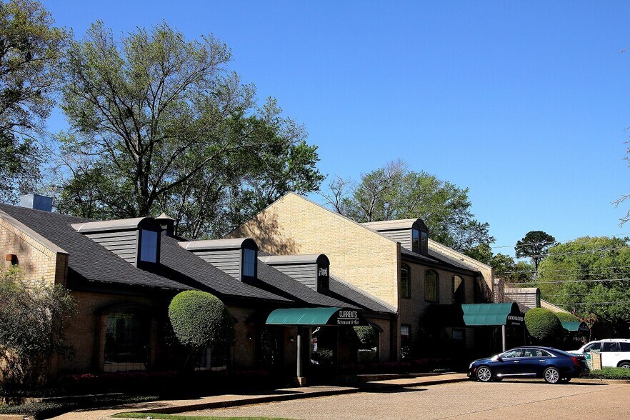 More Photos Of 6011 S Broadway Ave, Tyler Storefront For Lease