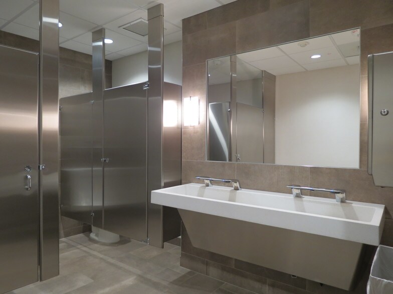 More Photos Of 1445-1455 E Putnam Ave, Old Greenwich Medical For Lease